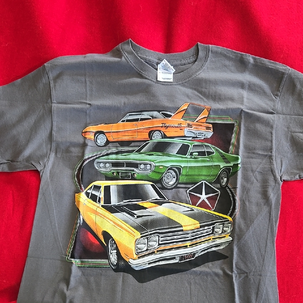New Gray Plymouth Cars Tshirt